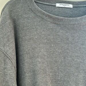 Perfect white tee isla ribbed pullover